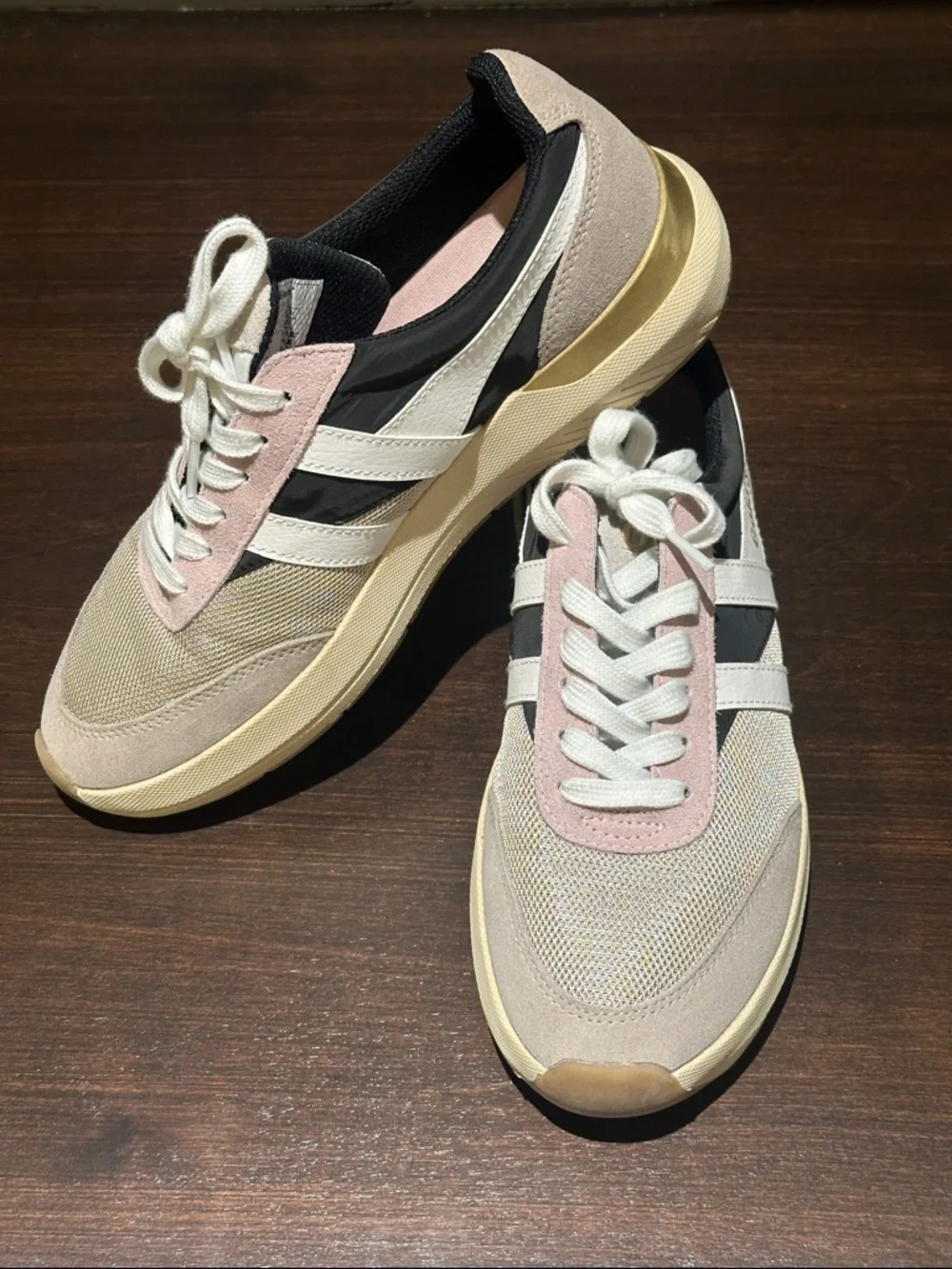 Gola Women’s Raven Sneakers‎ in Pink, Black & Cream Size 9